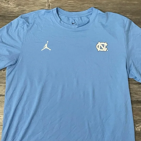 Nike Jordan UNC Tar Heels Dri-Fit T-Shirt Blue Men’s Large - Picture 3 of 5